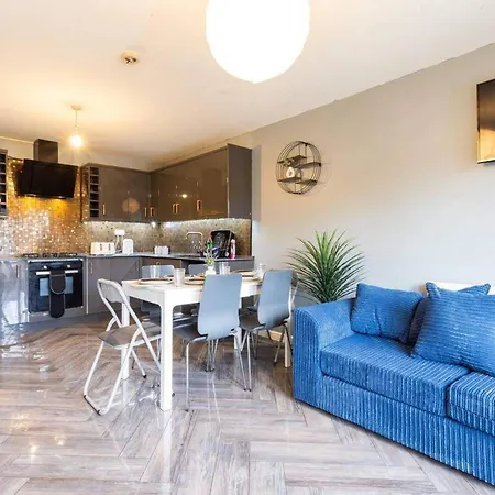 Huge Sleeps 12 Private Parking Pets Ok *